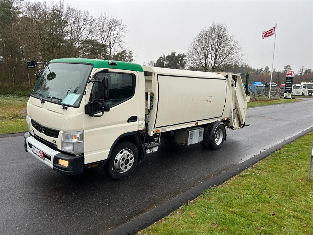 Mitsubishi Fuso CANTER 9C18 - Prügiauto: pilt 1 Mitsubishi Fuso CANTER 9C18 - Prügiauto: pilt 1
