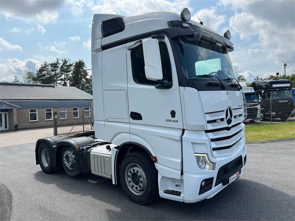 Mercedes-Benz Actros 2548 LS - Sadulveok: pilt 2 Mercedes-Benz Actros 2548 LS - Sadulveok: pilt 2