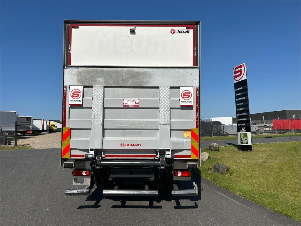 Volvo FL 280 (12 ton) Dobbelt compartment - Külmutiga veoauto: pilt 4 Volvo FL 280 (12 ton) Dobbelt compartment - Külmutiga veoauto: pilt 4