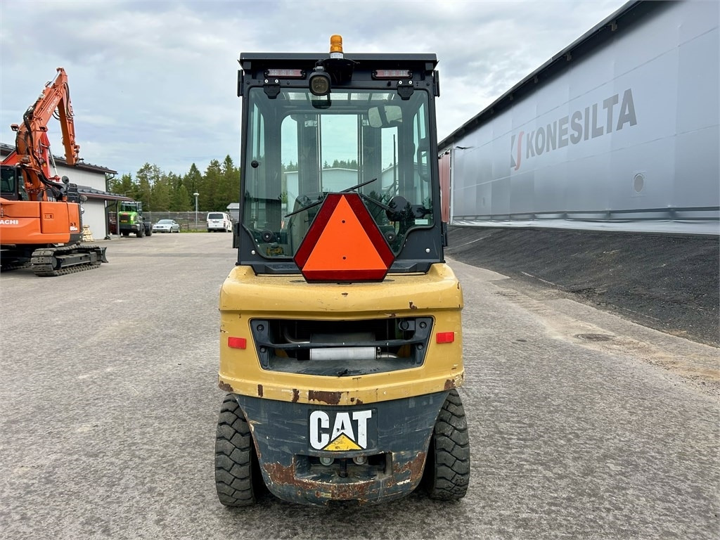 CAT DP 25 NT - Diiseltõstuk: pilt 3 CAT DP 25 NT - Diiseltõstuk: pilt 3