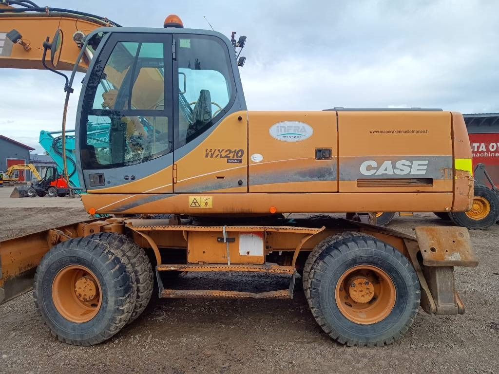 Case WX210 PYÖRITTÄJÄLLÄ - Ratastel ekskavaator: pilt 2 Case WX210 PYÖRITTÄJÄLLÄ - Ratastel ekskavaator: pilt 2