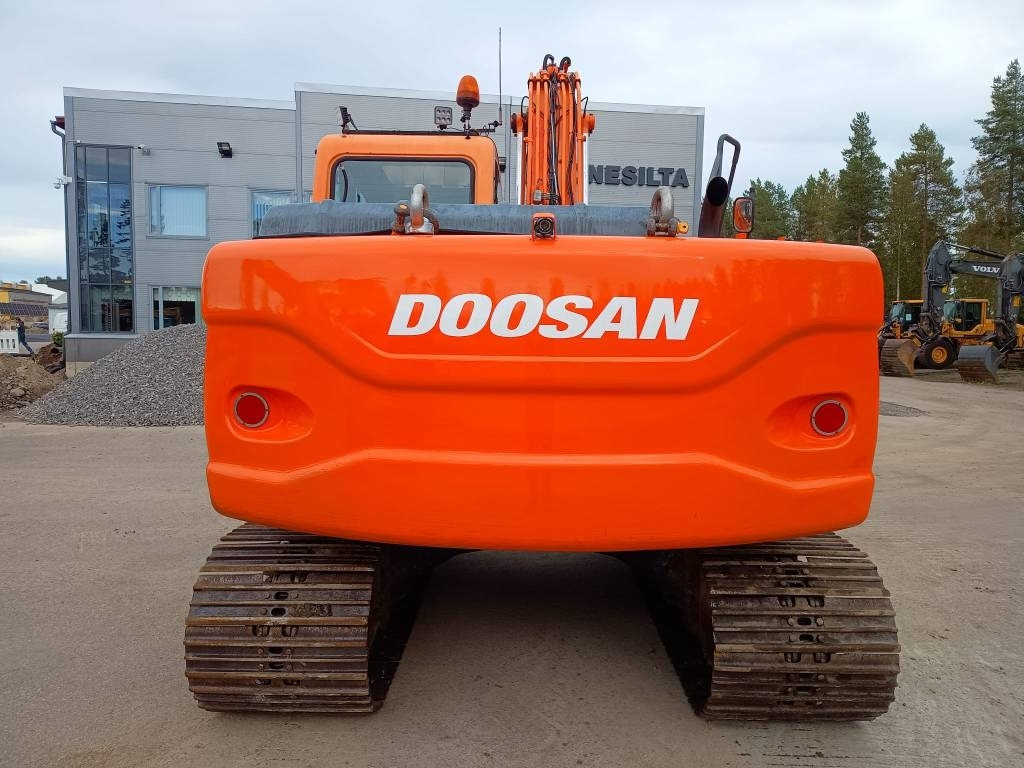 Doosan DX140LC KALLISTAJA+PYÖRITTÄJÄ  - Lintekskavaator: pilt 4 Doosan DX140LC KALLISTAJA+PYÖRITTÄJÄ  - Lintekskavaator: pilt 4