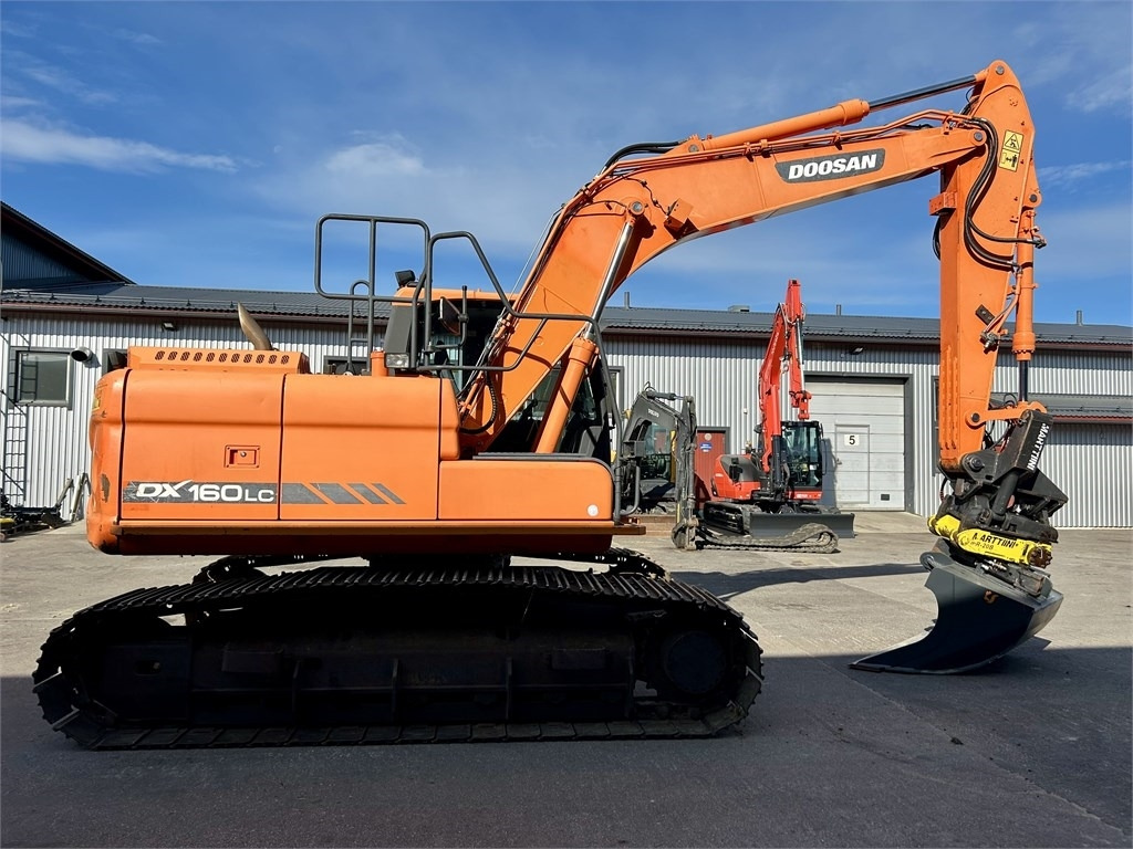 Doosan DX160LC-3 KALLISTAJA+PYÖRITTÄJÄ - Lintekskavaator: pilt 5 Doosan DX160LC-3 KALLISTAJA+PYÖRITTÄJÄ - Lintekskavaator: pilt 5