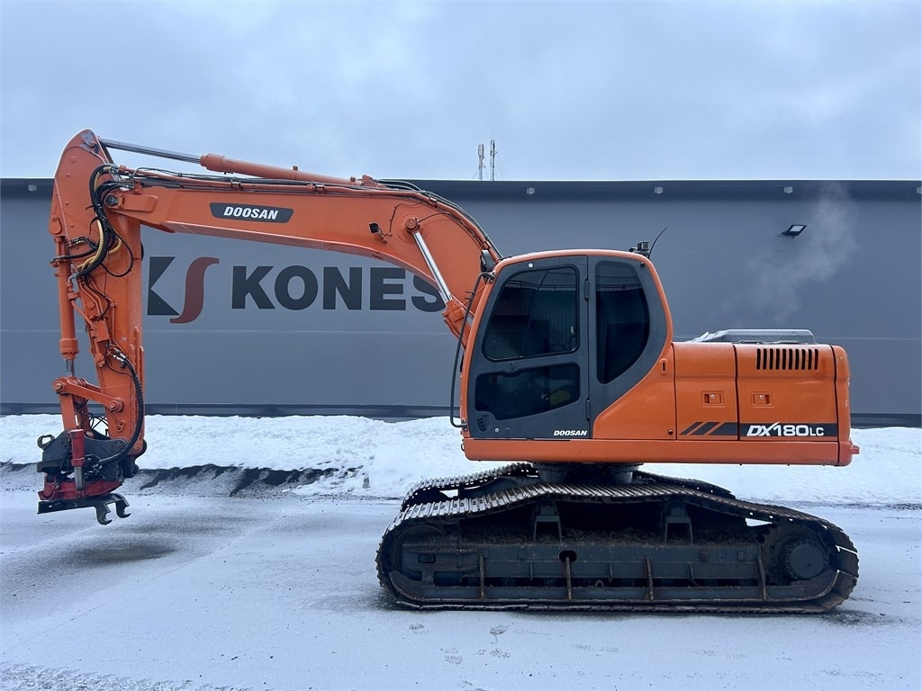 Lintekskavaator Doosan MYYTY! SOLD! DX180LCH PYÖRITTÄJÄLLÄ: pilt 1