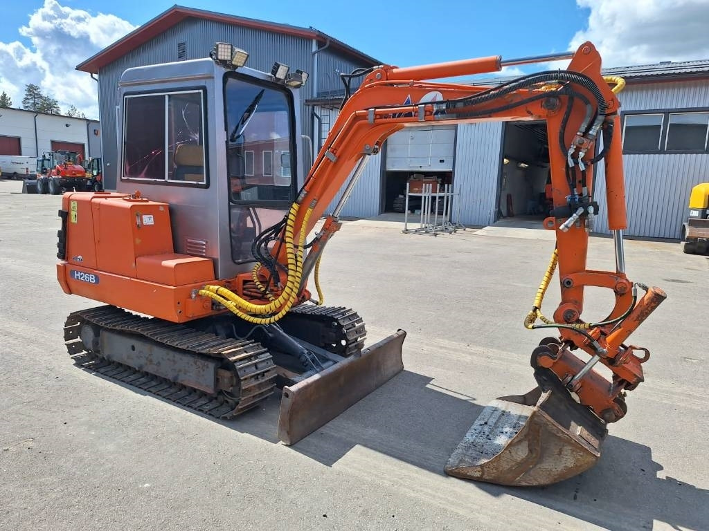 Hanix MYYTY! SOLD! N260-2 KALLISTAJALLA - Miniekskavaator: pilt 4 Hanix MYYTY! SOLD! N260-2 KALLISTAJALLA - Miniekskavaator: pilt 4