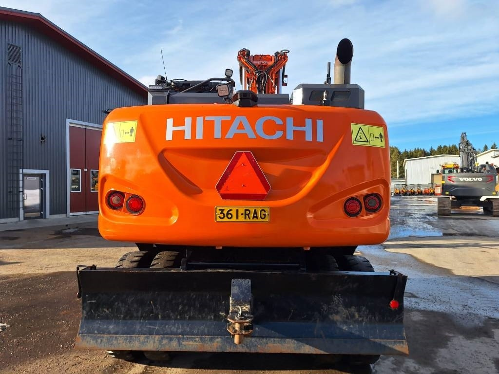 Hitachi MYYTY! SOLD! ZX170W-6 HUIPPUVARUSTEET - Ratastel ekskavaator: pilt 3 Hitachi MYYTY! SOLD! ZX170W-6 HUIPPUVARUSTEET - Ratastel ekskavaator: pilt 3
