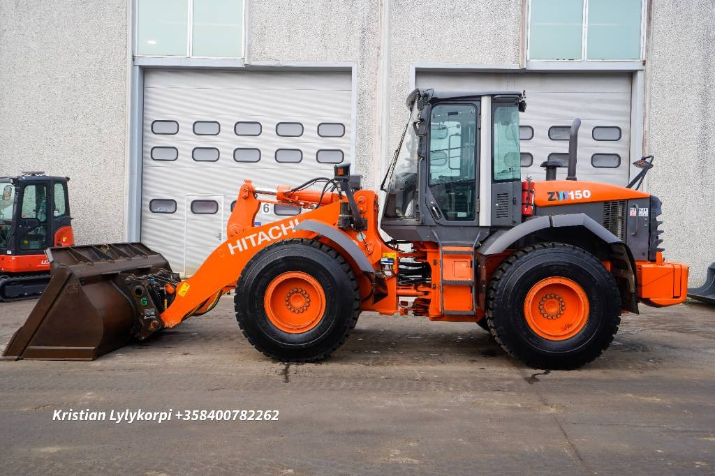 Hitachi ZW150 LONGBOOM - Rataslaadur: pilt 1 Hitachi ZW150 LONGBOOM - Rataslaadur: pilt 1