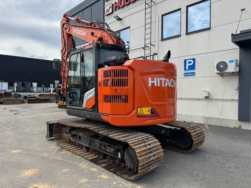 Hitachi ZX 135 USBL-7 - Lintekskavaator: pilt 3 Hitachi ZX 135 USBL-7 - Lintekskavaator: pilt 3