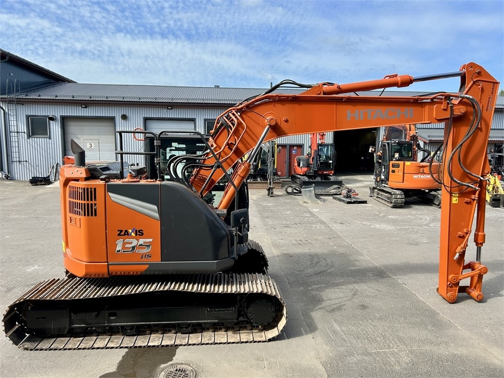 Hitachi ZX135US-7 - Lintekskavaator: pilt 5 Hitachi ZX135US-7 - Lintekskavaator: pilt 5
