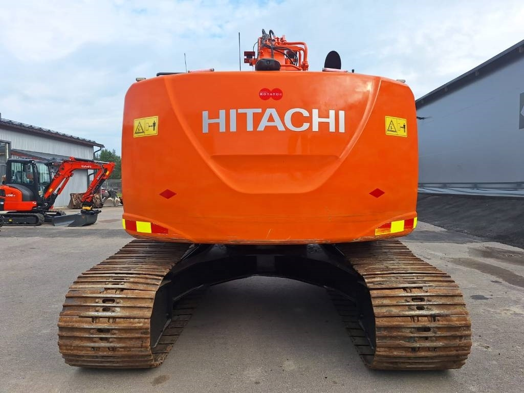 Hitachi ZX225USLC-5 PYÖRITTÄJÄLLÄ - Lintekskavaator: pilt 3 Hitachi ZX225USLC-5 PYÖRITTÄJÄLLÄ - Lintekskavaator: pilt 3