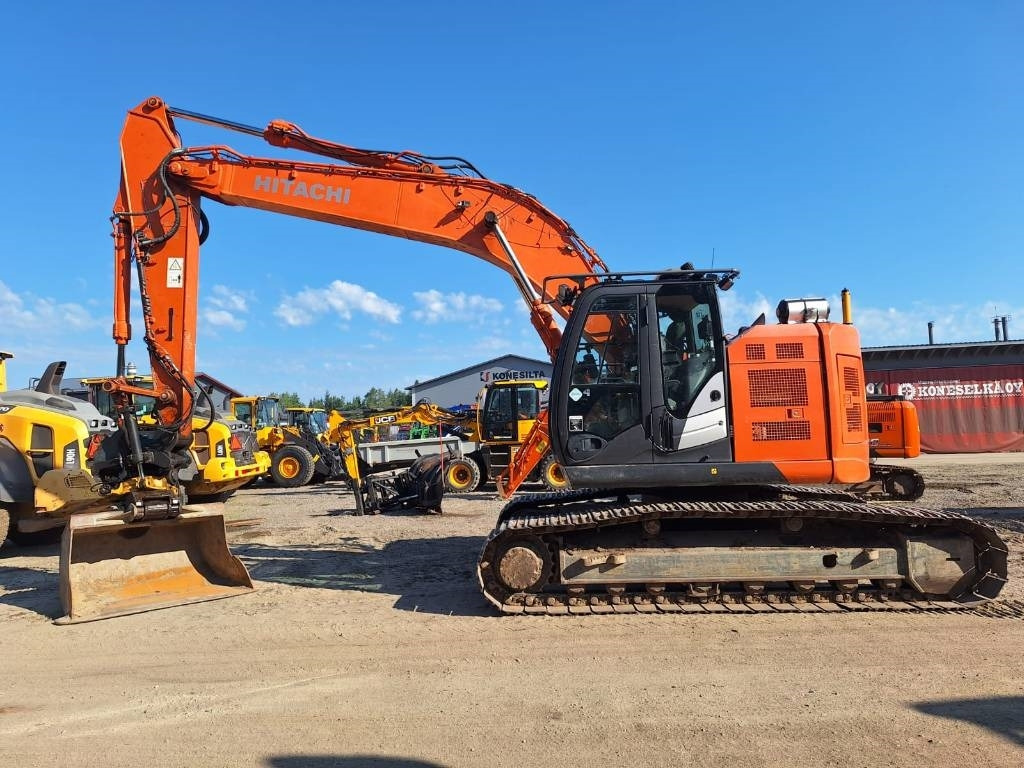 Hitachi ZX225USLC-5 - Lintekskavaator: pilt 1 Hitachi ZX225USLC-5 - Lintekskavaator: pilt 1