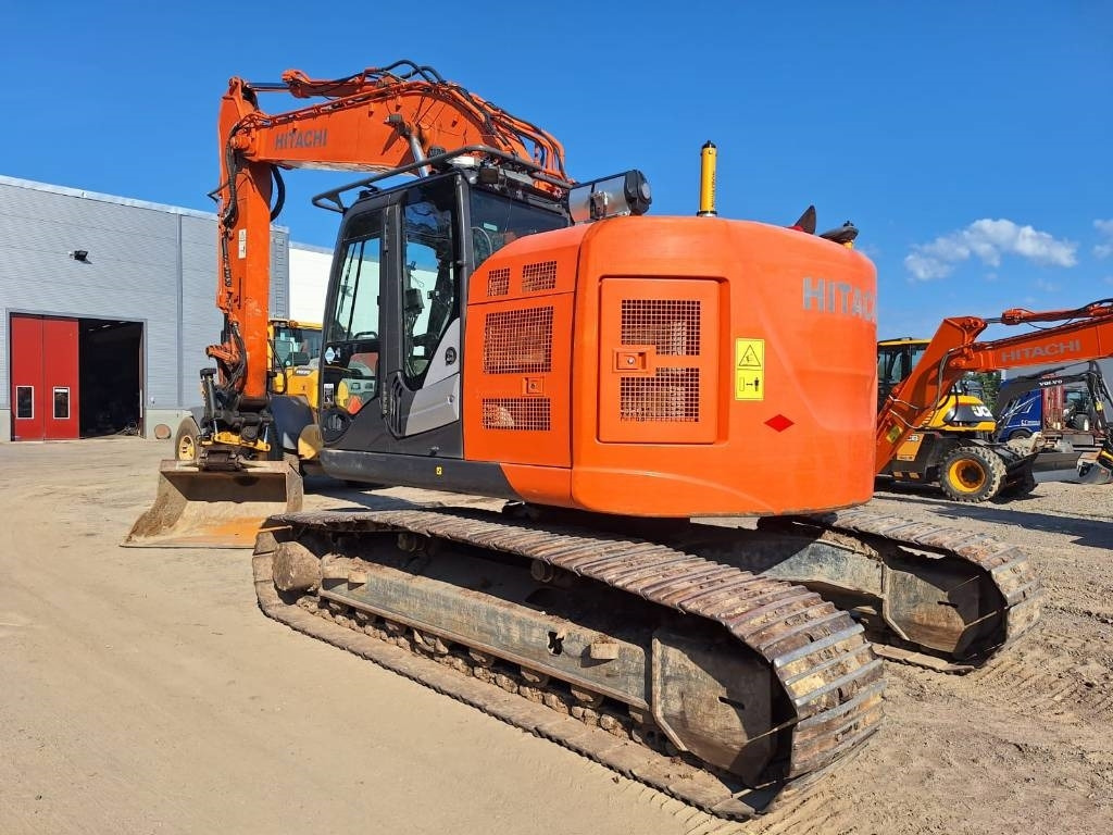 Hitachi ZX225USLC-5 - Lintekskavaator: pilt 5 Hitachi ZX225USLC-5 - Lintekskavaator: pilt 5