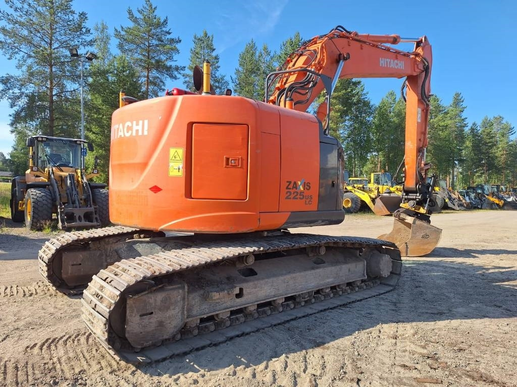 Hitachi ZX225USLC-5 - Lintekskavaator: pilt 2 Hitachi ZX225USLC-5 - Lintekskavaator: pilt 2