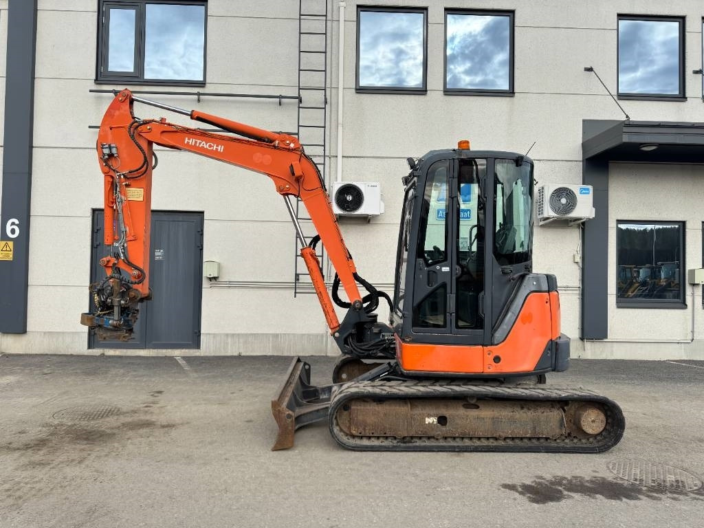 Hitachi ZX50U-2 PYÖRITTÄJÄLLÄ - Miniekskavaator: pilt 1 Hitachi ZX50U-2 PYÖRITTÄJÄLLÄ - Miniekskavaator: pilt 1