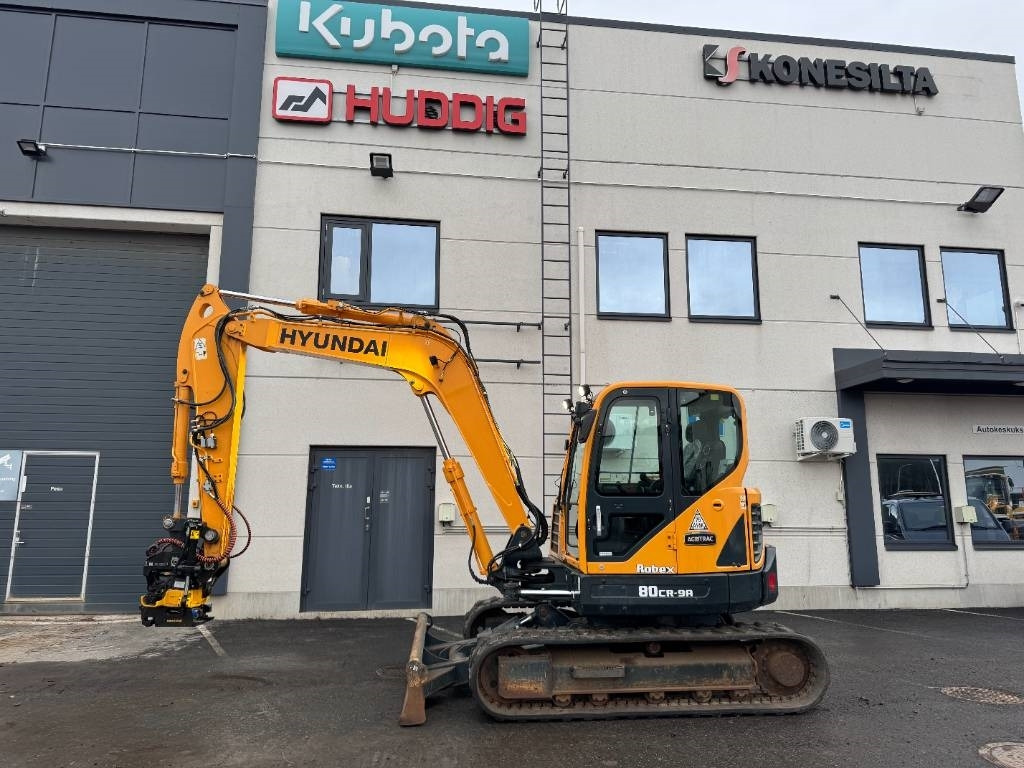 Hyundai R80CR-9A PYÖRITTÄJÄLLÄ - Miniekskavaator: pilt 1 Hyundai R80CR-9A PYÖRITTÄJÄLLÄ - Miniekskavaator: pilt 1