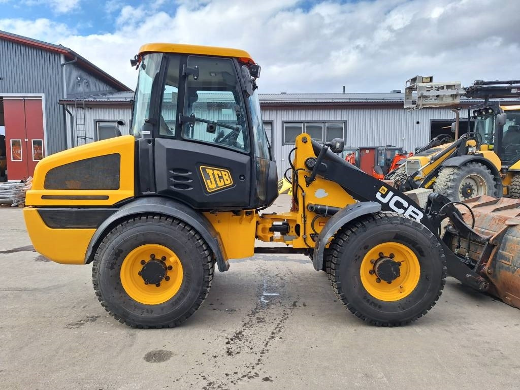 JCB 409 AURA, HIEKOITIN YM. - Rataslaadur: pilt 5 JCB 409 AURA, HIEKOITIN YM. - Rataslaadur: pilt 5