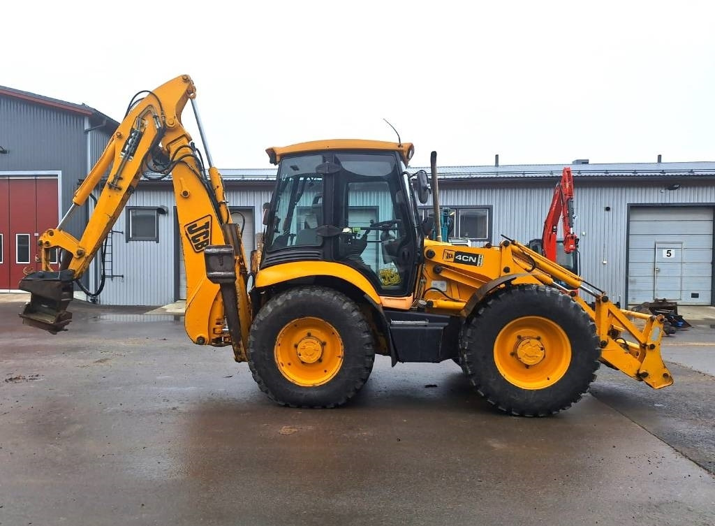 JCB 4CN YHDISTELMÄKONE KALLISTAJALLA - Ekskavaator-laadur: pilt 4 JCB 4CN YHDISTELMÄKONE KALLISTAJALLA - Ekskavaator-laadur: pilt 4