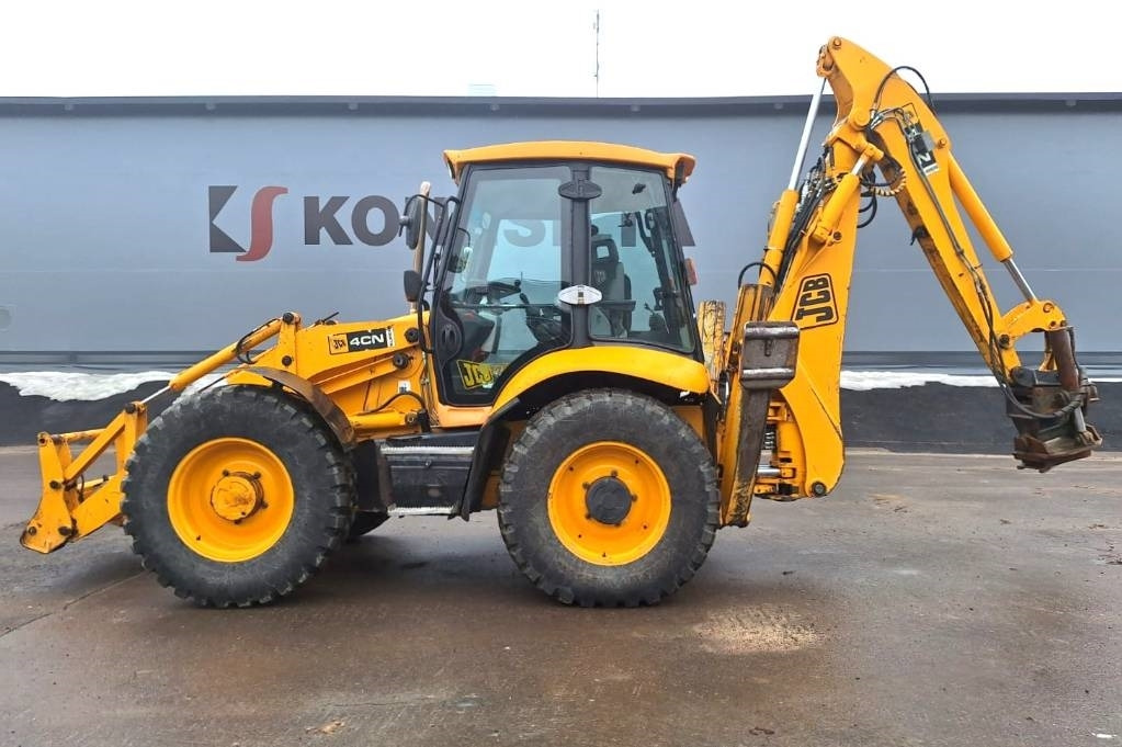 JCB 4CN YHDISTELMÄKONE KALLISTAJALLA - Ekskavaator-laadur: pilt 1 JCB 4CN YHDISTELMÄKONE KALLISTAJALLA - Ekskavaator-laadur: pilt 1