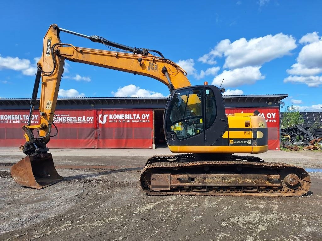 JCB JZ235LC KALLISTAJALLA - Lintekskavaator: pilt 1 JCB JZ235LC KALLISTAJALLA - Lintekskavaator: pilt 1