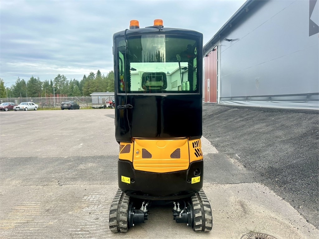 JPC HT18 HYTILLÄ KUIN UUSI - Miniekskavaator: pilt 3 JPC HT18 HYTILLÄ KUIN UUSI - Miniekskavaator: pilt 3