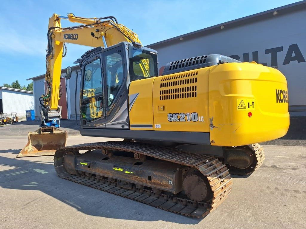 Kobelco SK210LC-11 PYÖRITTÄJÄLLÄ - Lintekskavaator: pilt 2 Kobelco SK210LC-11 PYÖRITTÄJÄLLÄ - Lintekskavaator: pilt 2
