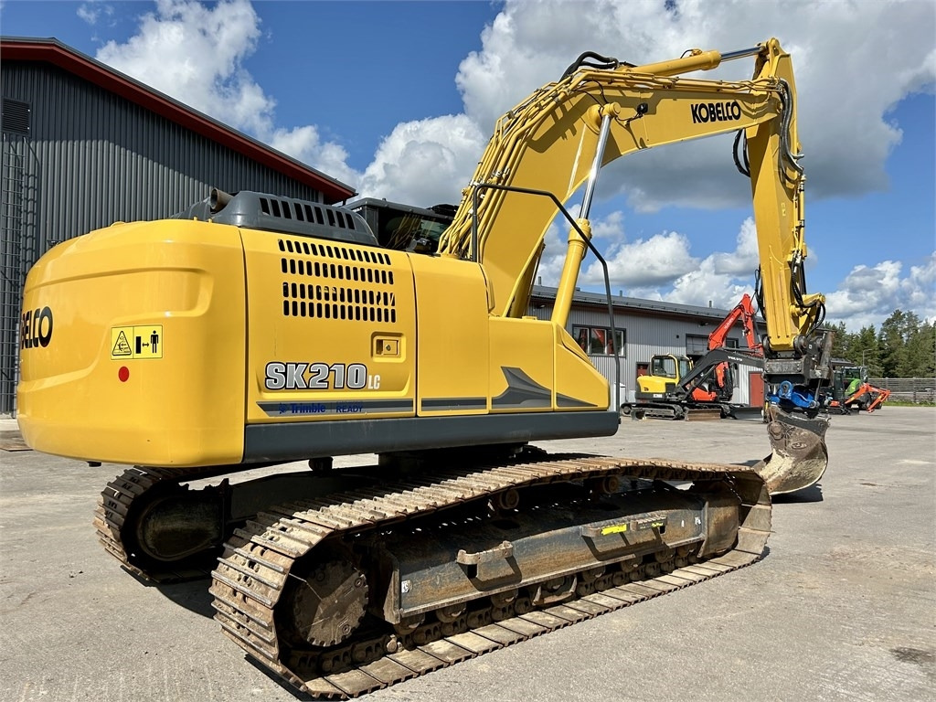 Kobelco SK210LC-11 PYÖRITTÄJÄLLÄ - Lintekskavaator: pilt 5 Kobelco SK210LC-11 PYÖRITTÄJÄLLÄ - Lintekskavaator: pilt 5