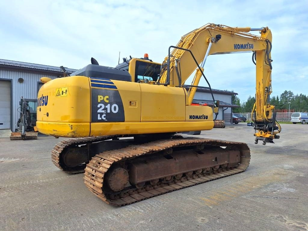 Komatsu MYYTY! SOLD! PC210LC-8 PYÖRITTÄJÄLLÄ - Lintekskavaator: pilt 4 Komatsu MYYTY! SOLD! PC210LC-8 PYÖRITTÄJÄLLÄ - Lintekskavaator: pilt 4