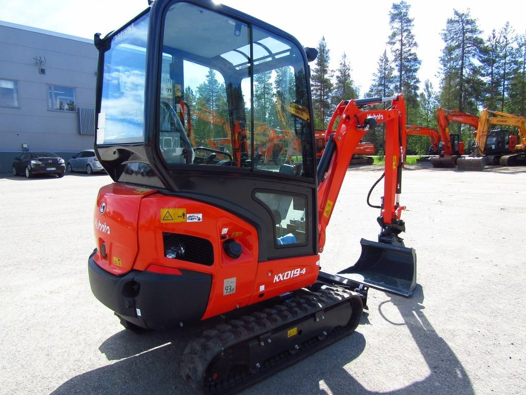 Kubota KX019-4 ERIKOISTARJOUS RAJOITETTU ERÄ - Miniekskavaator: pilt 4 Kubota KX019-4 ERIKOISTARJOUS RAJOITETTU ERÄ - Miniekskavaator: pilt 4