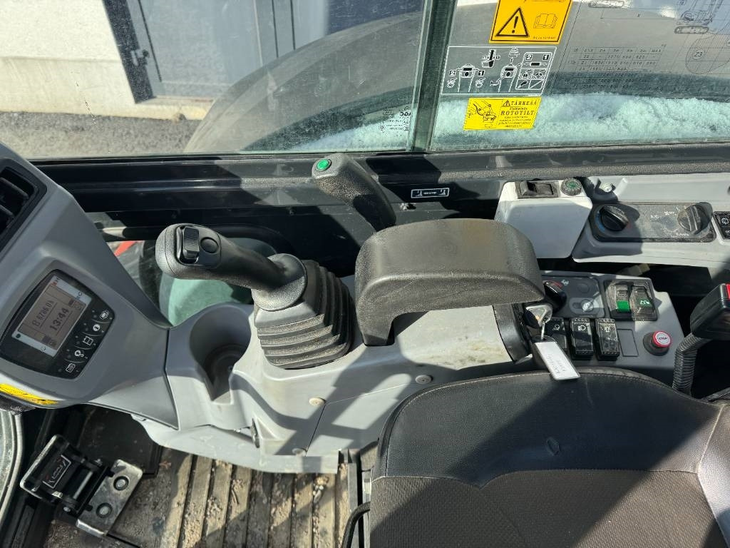 Miniekskavaator Kubota KX057-4 Pyörittäjällä: pilt 13 Miniekskavaator Kubota KX057-4 Pyörittäjällä: pilt 13