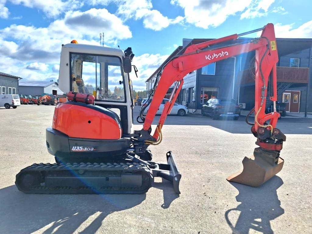 Kubota U35-3A PYÖRITTÄJÄLLÄ - Miniekskavaator: pilt 5 Kubota U35-3A PYÖRITTÄJÄLLÄ - Miniekskavaator: pilt 5