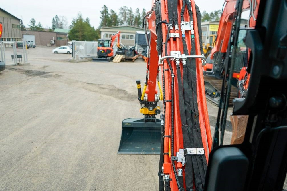 Miniekskavaator Kubota U56-5 VALMIIKSI VARUSTELTU: pilt 23