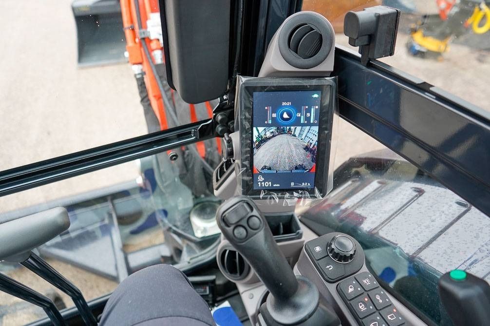 Miniekskavaator Kubota U56-5 VALMIIKSI VARUSTELTU: pilt 25