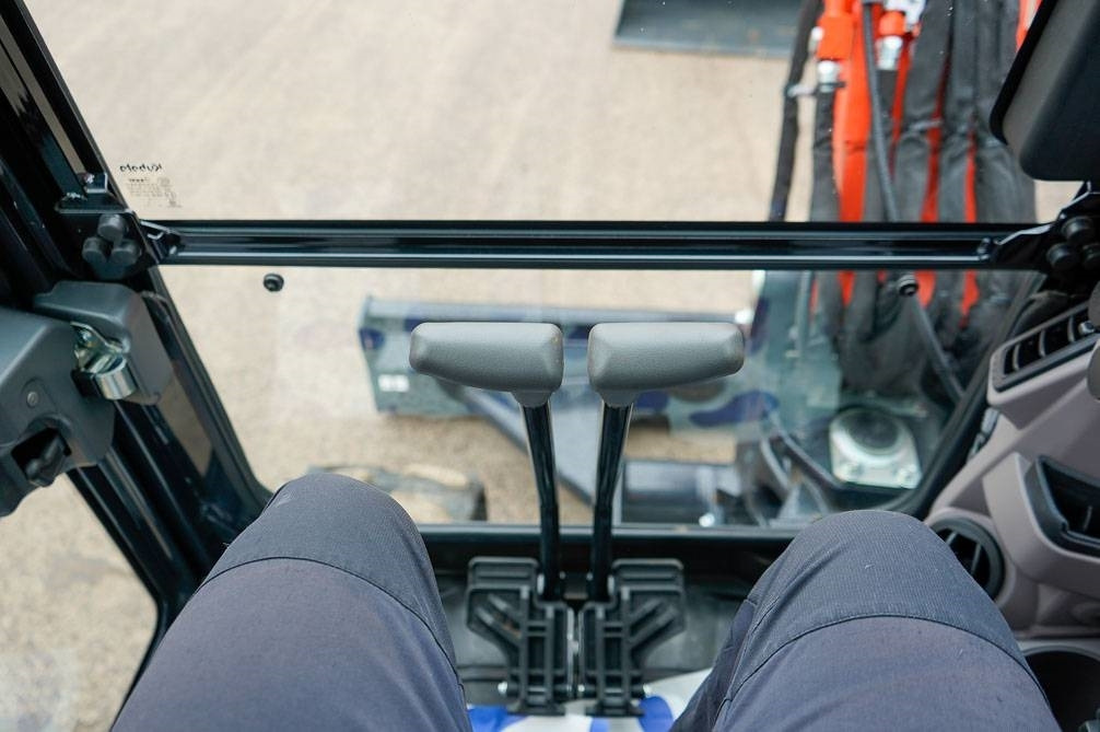 Miniekskavaator Kubota U56-5 VALMIIKSI VARUSTELTU: pilt 24