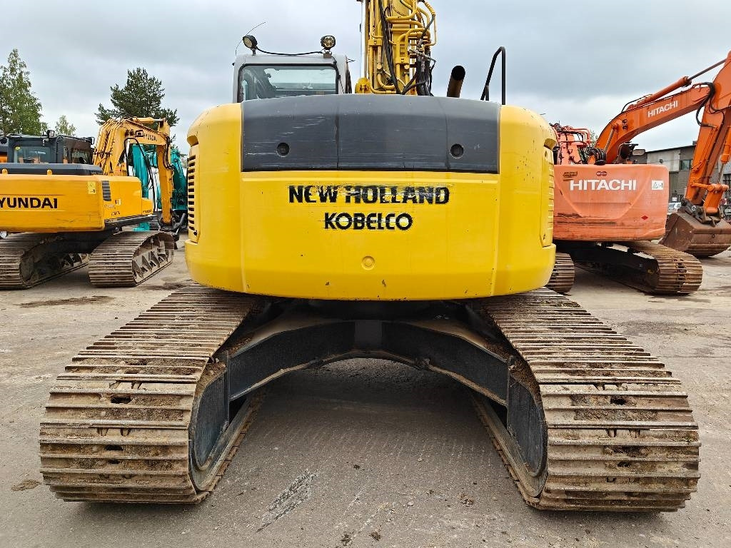New Holland E200SRLC KALLISTUVA KAUHA - Lintekskavaator: pilt 4 New Holland E200SRLC KALLISTUVA KAUHA - Lintekskavaator: pilt 4
