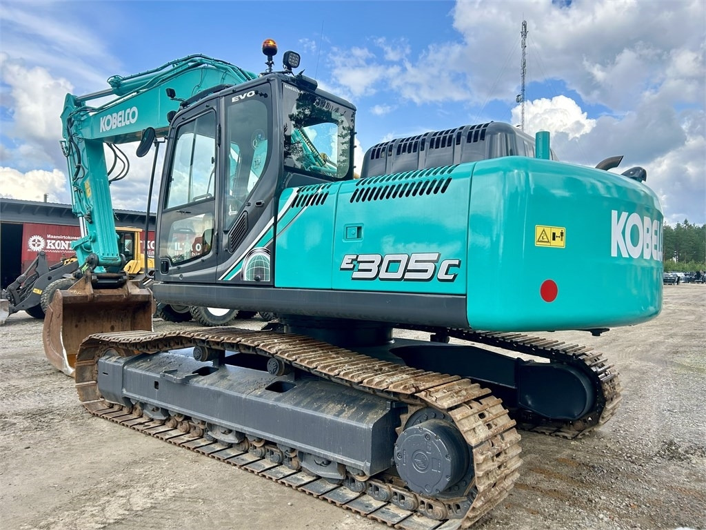 New Holland Kobelco E305C EVO - Lintekskavaator: pilt 4 New Holland Kobelco E305C EVO - Lintekskavaator: pilt 4