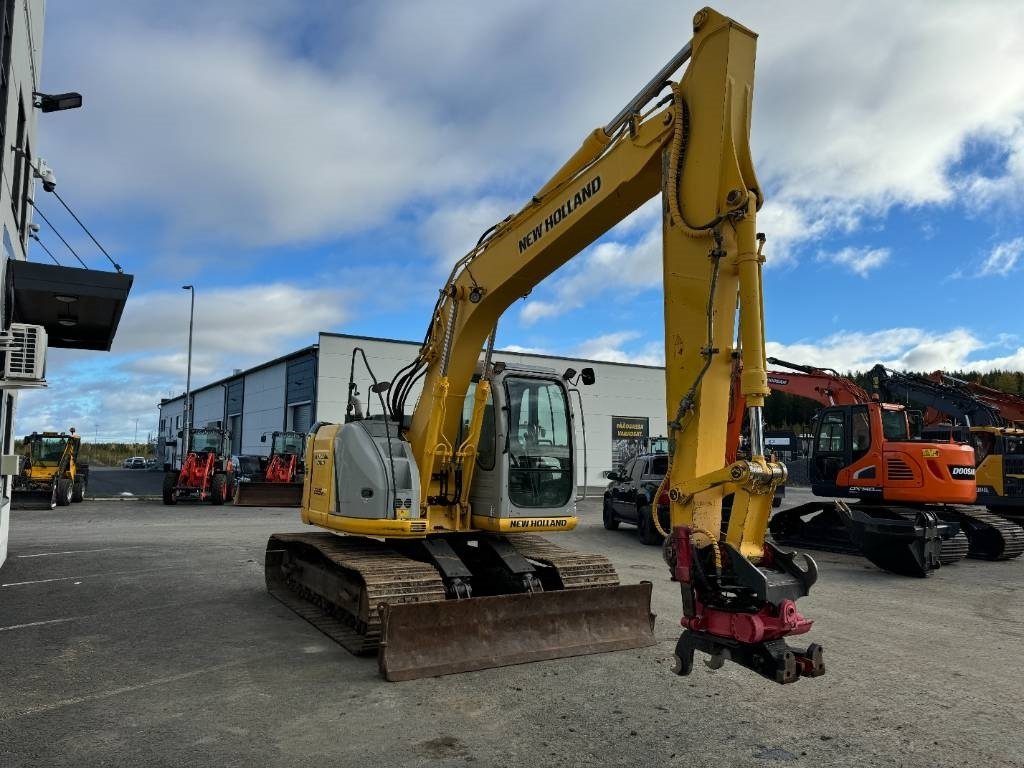 New Holland MYYTY! SOLD! E135BSR-2 PYÖRITTÄJÄLLÄ - Lintekskavaator: pilt 5 New Holland MYYTY! SOLD! E135BSR-2 PYÖRITTÄJÄLLÄ - Lintekskavaator: pilt 5