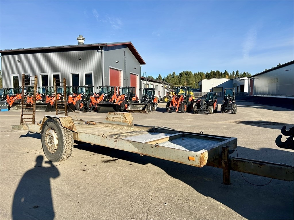 Omavalmiste 1 akselinen lavetti 6m - Madal platvorm järelhaagis: pilt 2 Omavalmiste 1 akselinen lavetti 6m - Madal platvorm järelhaagis: pilt 2