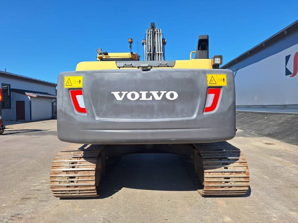 Volvo EC220DL PYÖRITTÄJÄLLÄ - Lintekskavaator: pilt 3 Volvo EC220DL PYÖRITTÄJÄLLÄ - Lintekskavaator: pilt 3