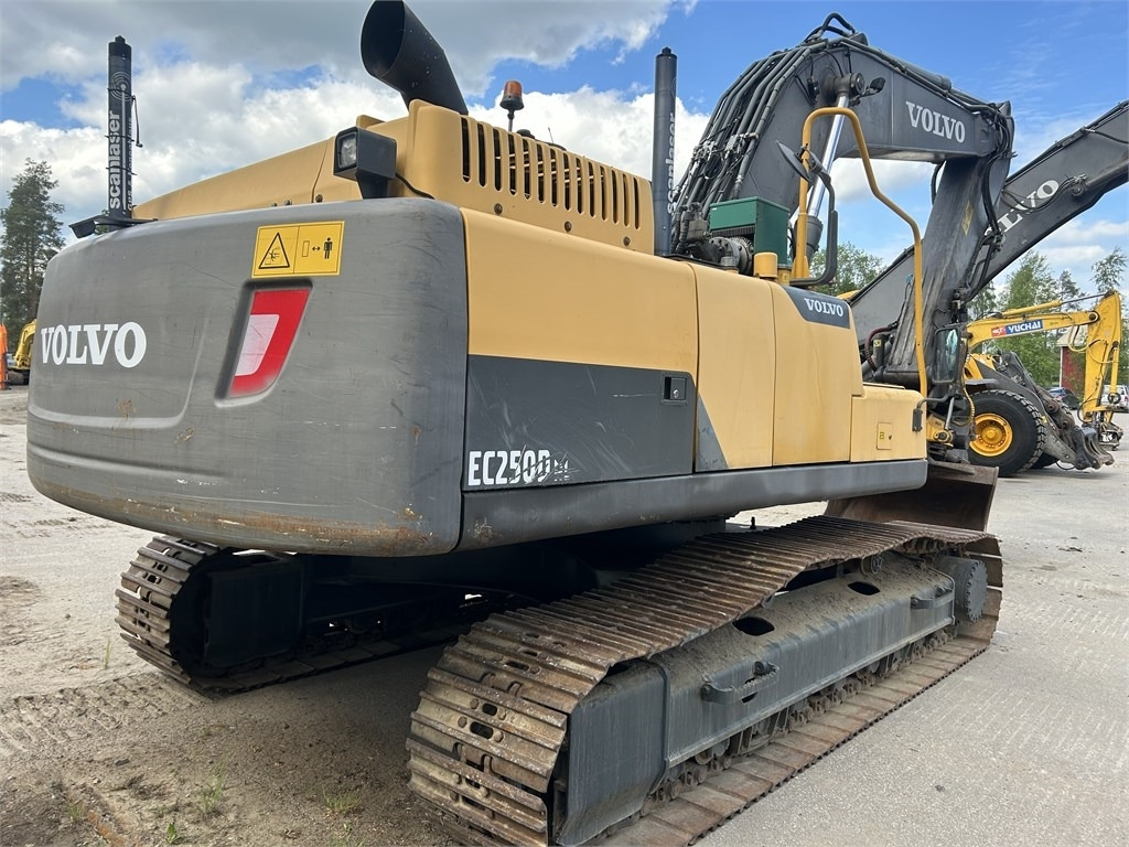 Volvo EC250DNL PYÖRITTÄJÄLLÄ - Lintekskavaator: pilt 5 Volvo EC250DNL PYÖRITTÄJÄLLÄ - Lintekskavaator: pilt 5
