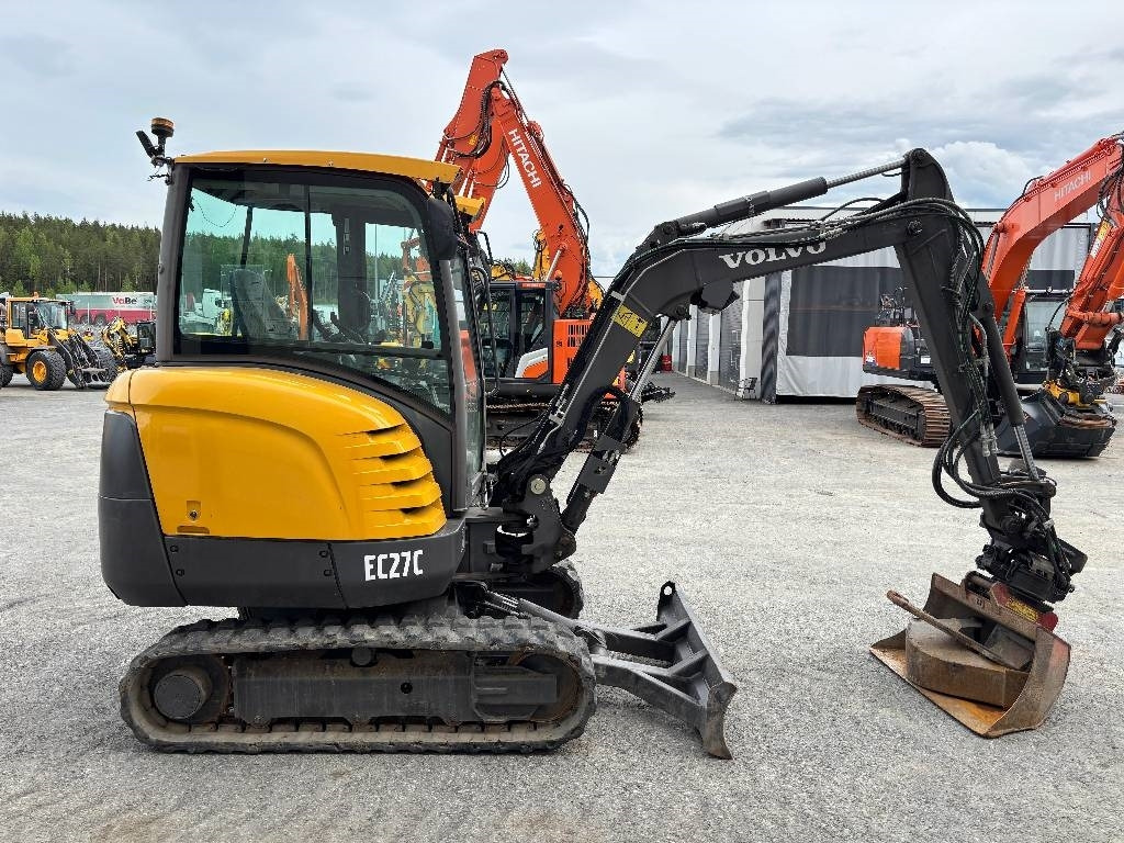 Volvo EC27C PYÖRITTÄJÄLLÄ - Miniekskavaator: pilt 5 Volvo EC27C PYÖRITTÄJÄLLÄ - Miniekskavaator: pilt 5