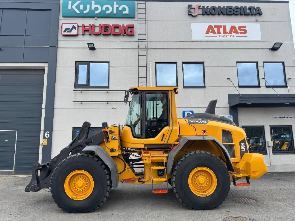 Volvo L 90 H UUSILLA RENKAILLA - Rataslaadur: pilt 1 Volvo L 90 H UUSILLA RENKAILLA - Rataslaadur: pilt 1