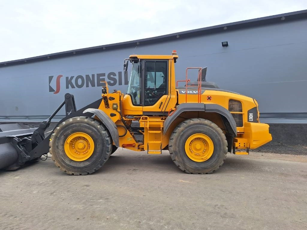 Volvo L110H MYYTY! SOLD! LONG BOOM, VAAKA, YM - Rataslaadur: pilt 2 Volvo L110H MYYTY! SOLD! LONG BOOM, VAAKA, YM - Rataslaadur: pilt 2