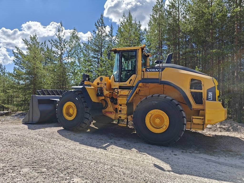 Volvo L220H - Rataslaadur: pilt 2 Volvo L220H - Rataslaadur: pilt 2