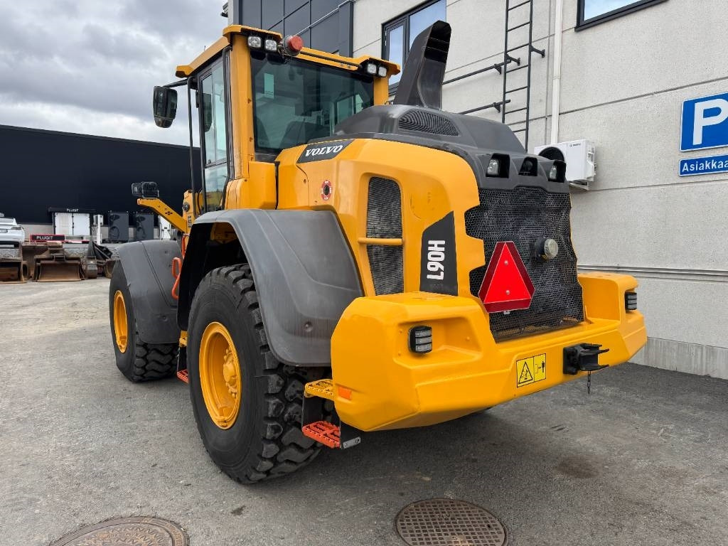 Volvo L90H UUSILLA RENKAILLA  - Rataslaadur: pilt 3 Volvo L90H UUSILLA RENKAILLA  - Rataslaadur: pilt 3