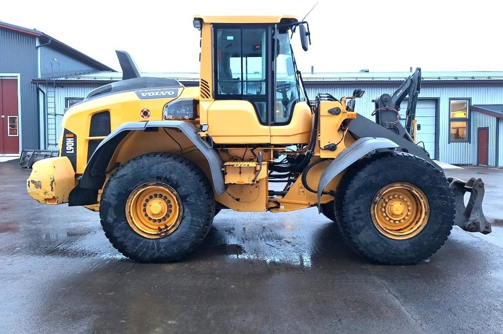 Volvo L90H VIPUOHJAUS YM.  - Rataslaadur: pilt 5 Volvo L90H VIPUOHJAUS YM.  - Rataslaadur: pilt 5