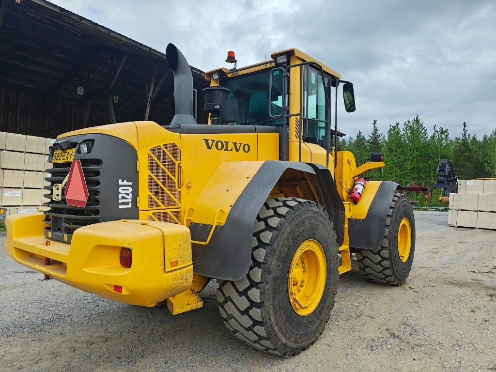 Volvo MYYTY! SOLD! L120F RASVARI YM. - Rataslaadur: pilt 2 Volvo MYYTY! SOLD! L120F RASVARI YM. - Rataslaadur: pilt 2