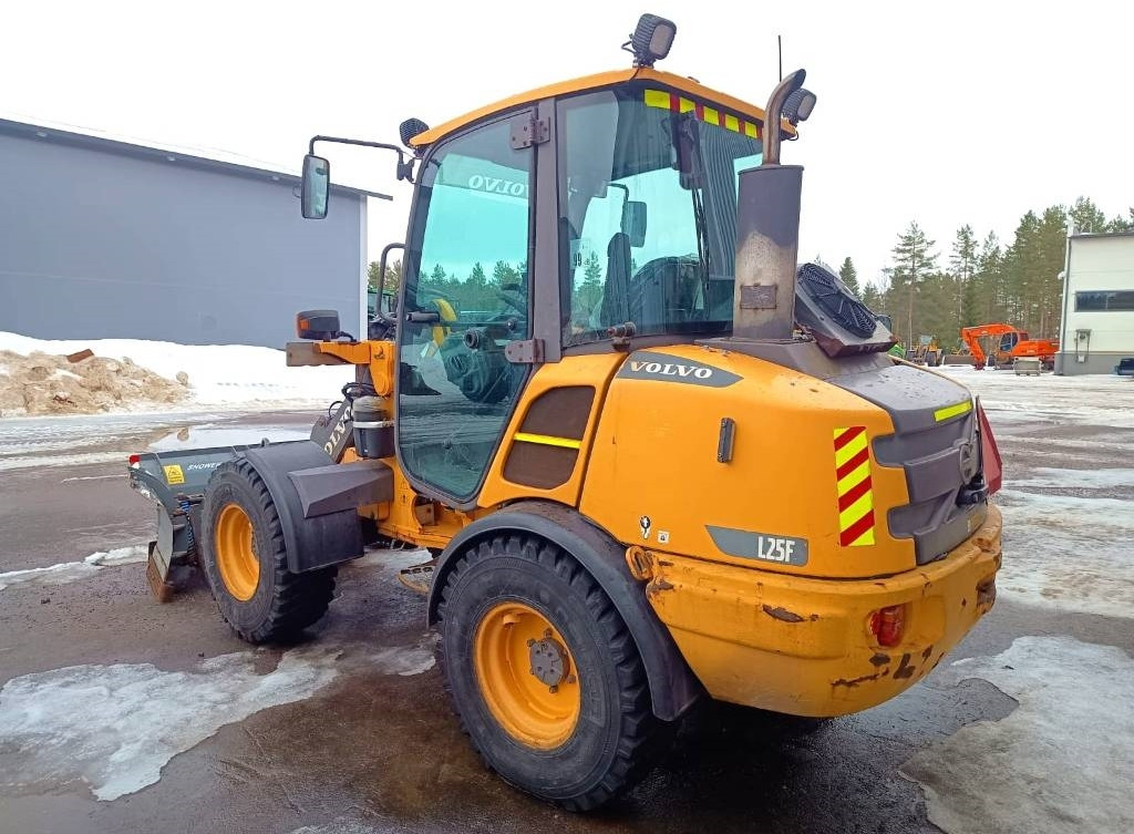 Volvo MYYTY! SOLD! L25F RASVARI, AURA - Rataslaadur: pilt 2 Volvo MYYTY! SOLD! L25F RASVARI, AURA - Rataslaadur: pilt 2