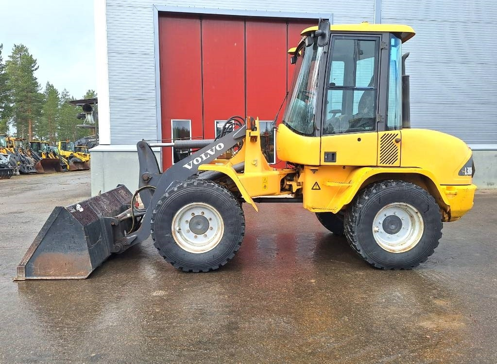 Volvo MYYTY! SOLD! L30B AURALLA - Rataslaadur: pilt 1 Volvo MYYTY! SOLD! L30B AURALLA - Rataslaadur: pilt 1