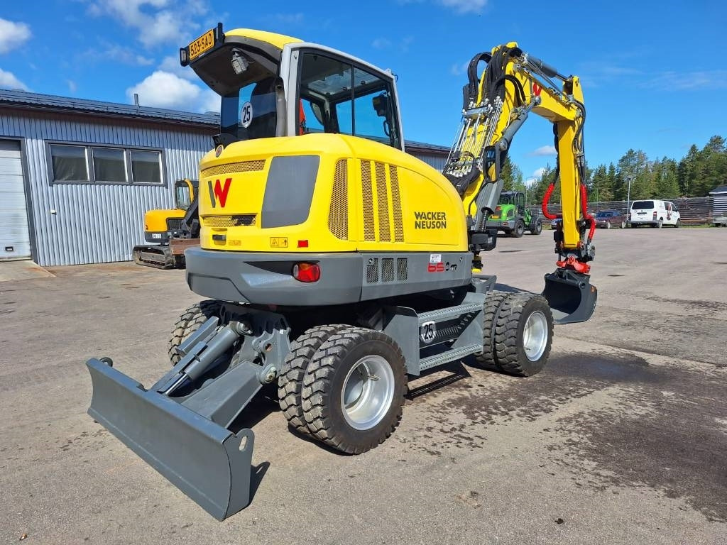 Wacker EW65 PYÖRITTÄJÄLLÄ - Ratastel ekskavaator: pilt 4 Wacker EW65 PYÖRITTÄJÄLLÄ - Ratastel ekskavaator: pilt 4