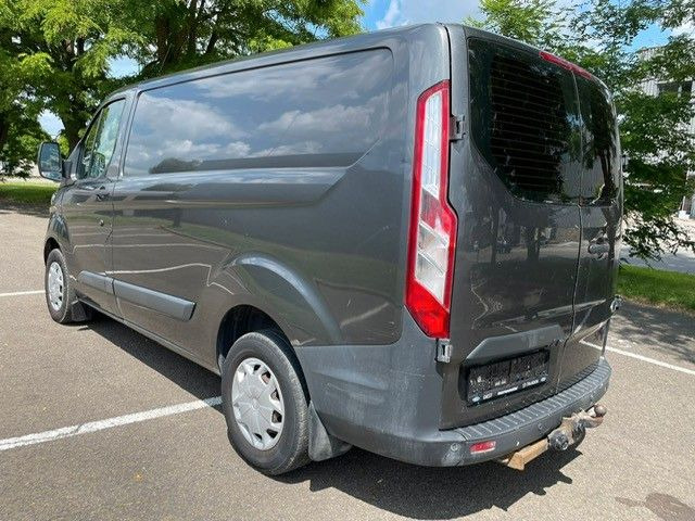 Ford Transit Custom 2.2TDCI. Klima. Navi. Kamera. CC. - Väike kaubik: pilt 3 Ford Transit Custom 2.2TDCI. Klima. Navi. Kamera. CC. - Väike kaubik: pilt 3